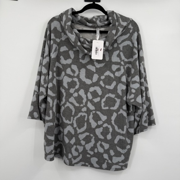 Dear Scarlett Tops - Dear Scarlett Blouse Womens L Gray Animal Tunic Top Cowl Neck 3/4 Sleeve Relaxed